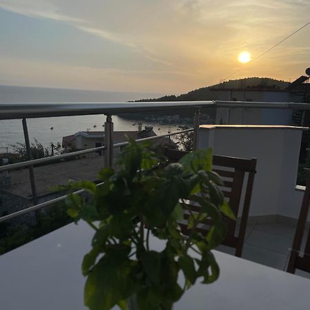 Tasos Rooms Himare Eksteriør bilde