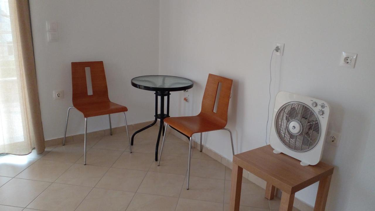 Tasos Rooms Himare Eksteriør bilde