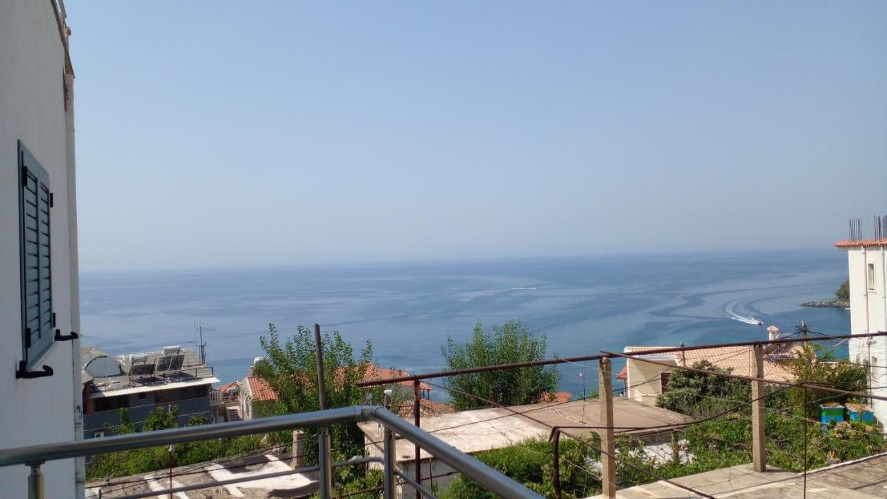 Tasos Rooms Himare Eksteriør bilde