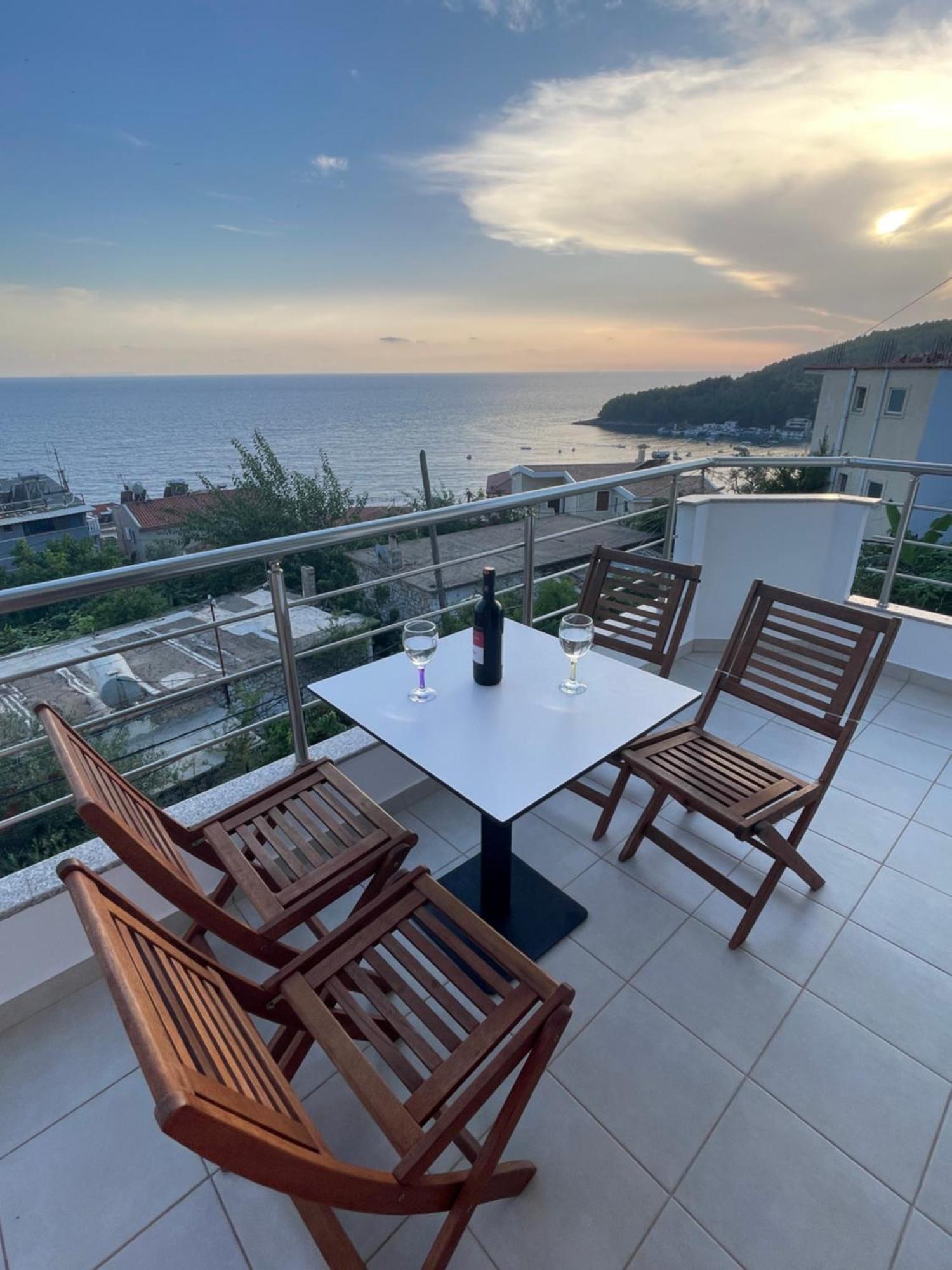 Tasos Rooms Himare Eksteriør bilde