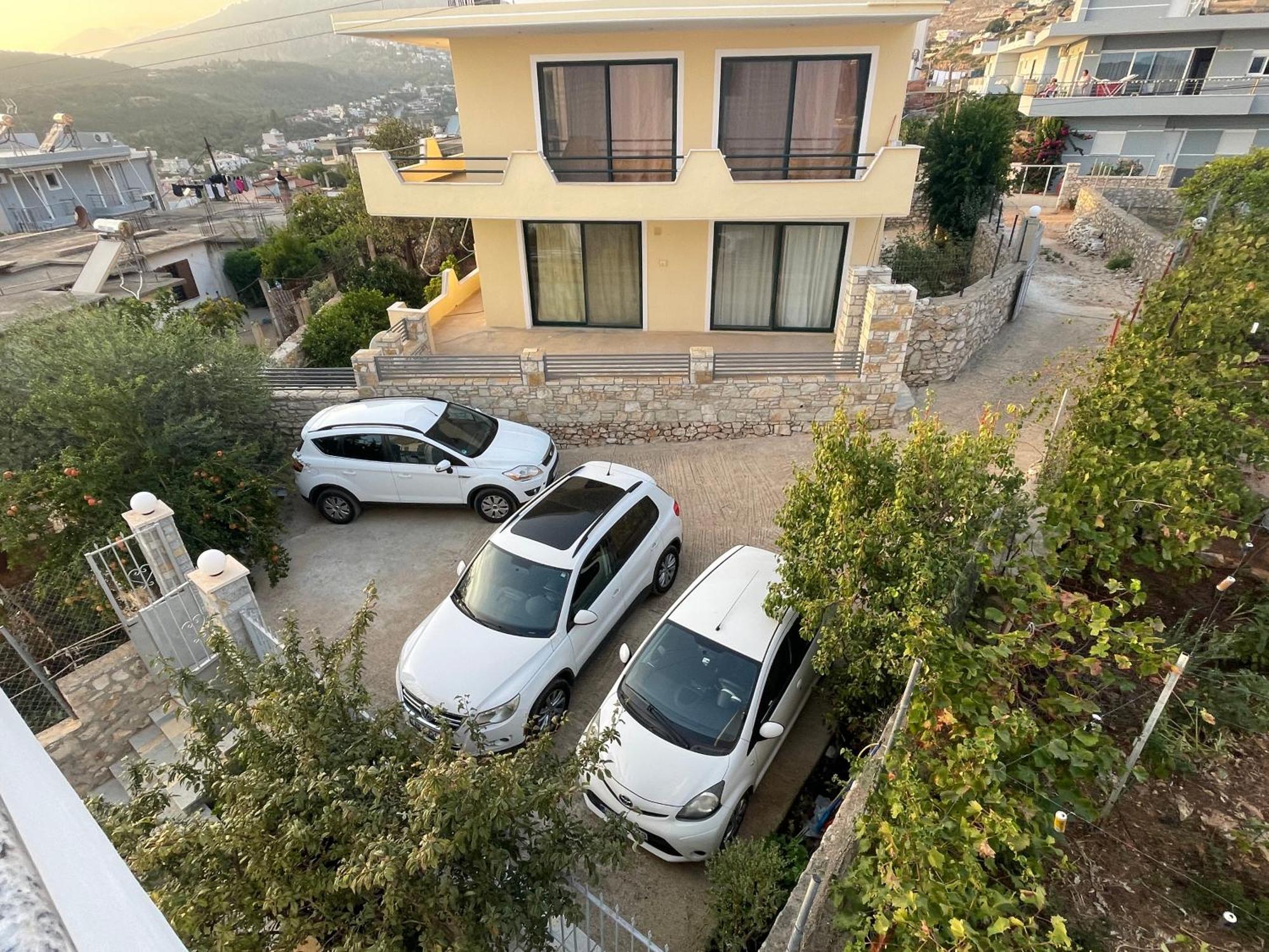 Tasos Rooms Himare Eksteriør bilde