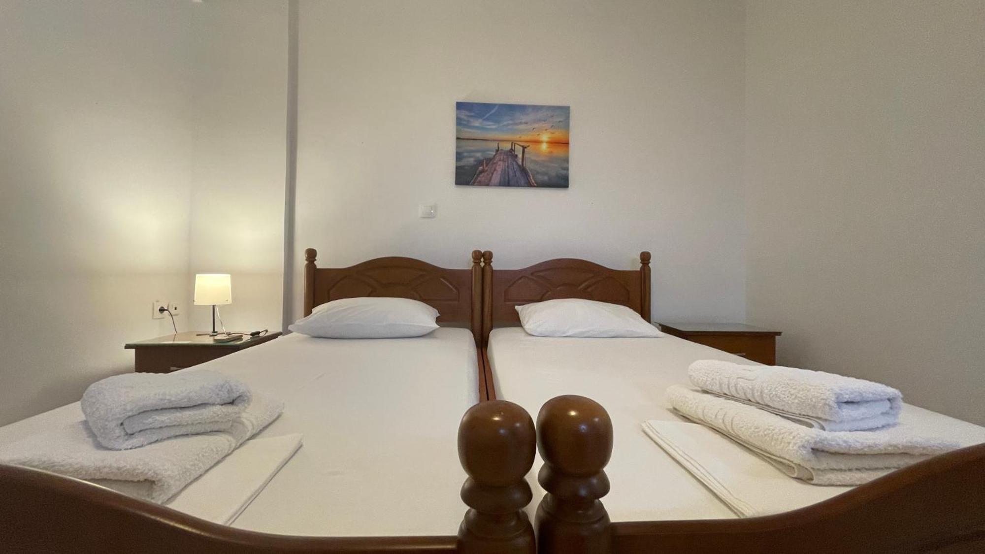 Tasos Rooms Himare Eksteriør bilde