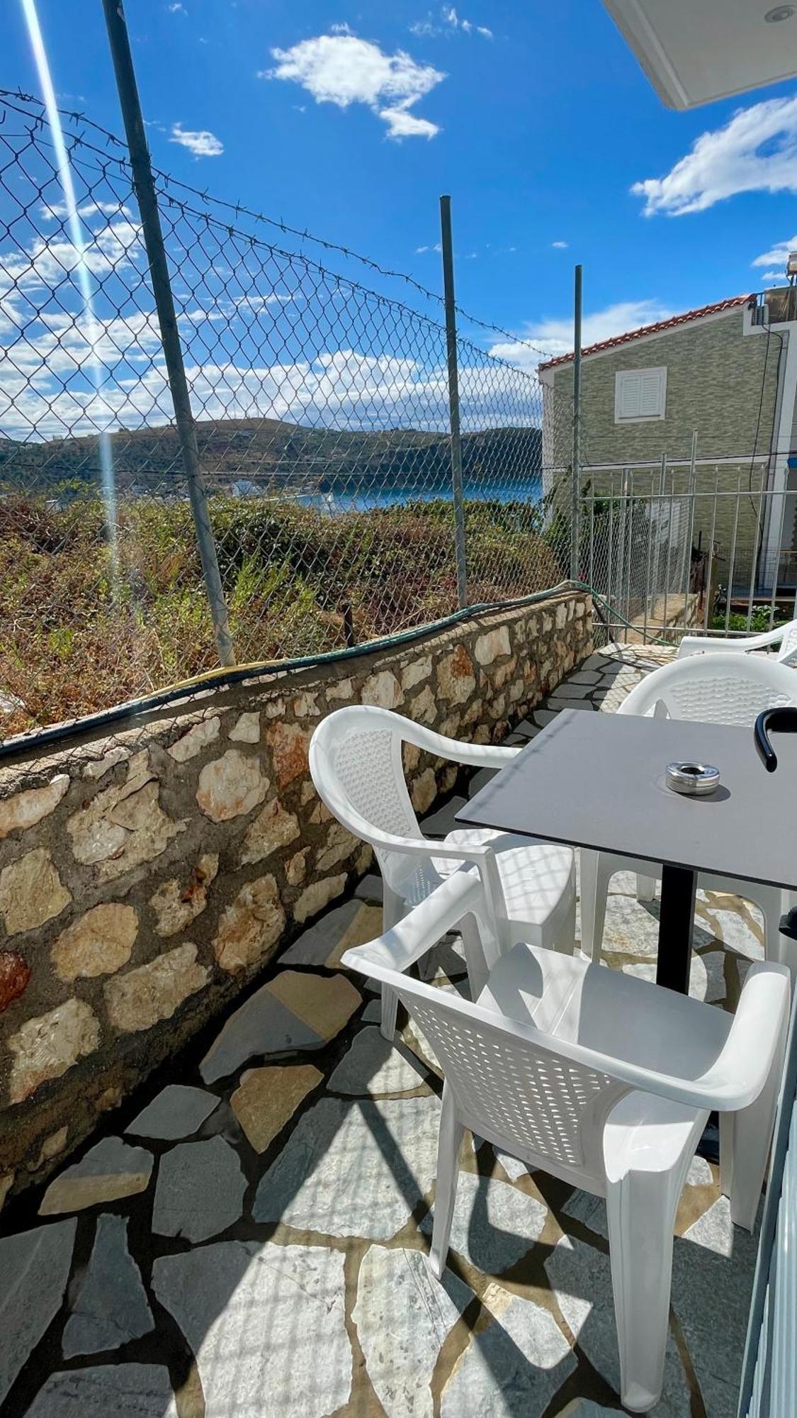 Tasos Rooms Himare Eksteriør bilde
