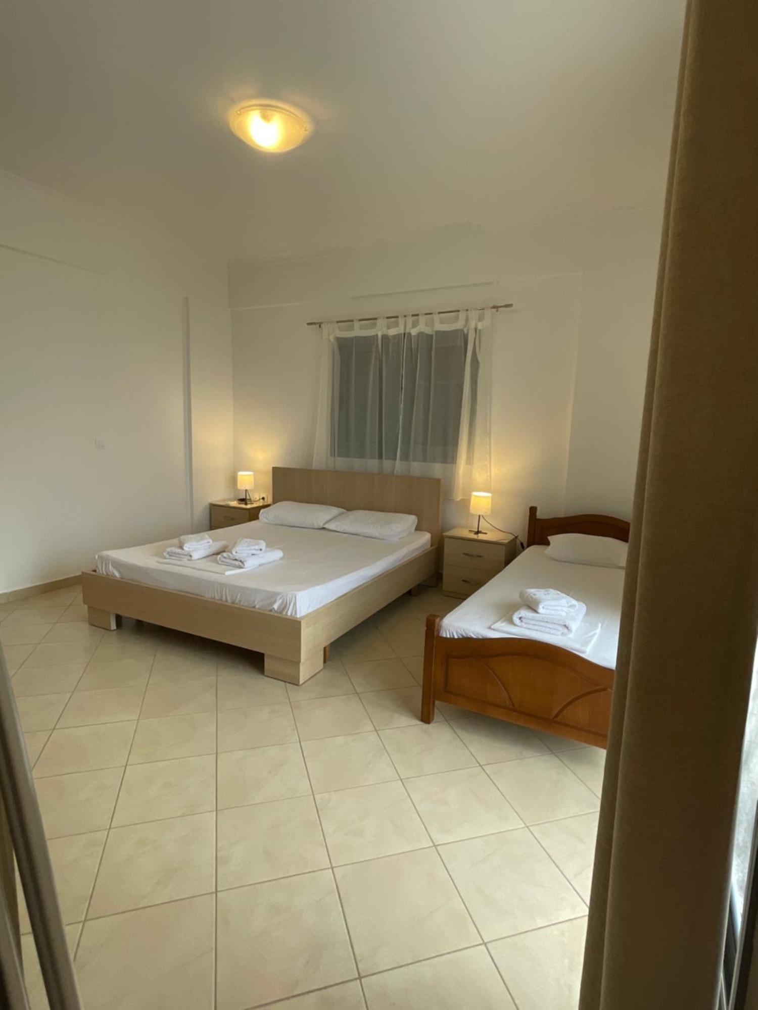 Tasos Rooms Himare Eksteriør bilde