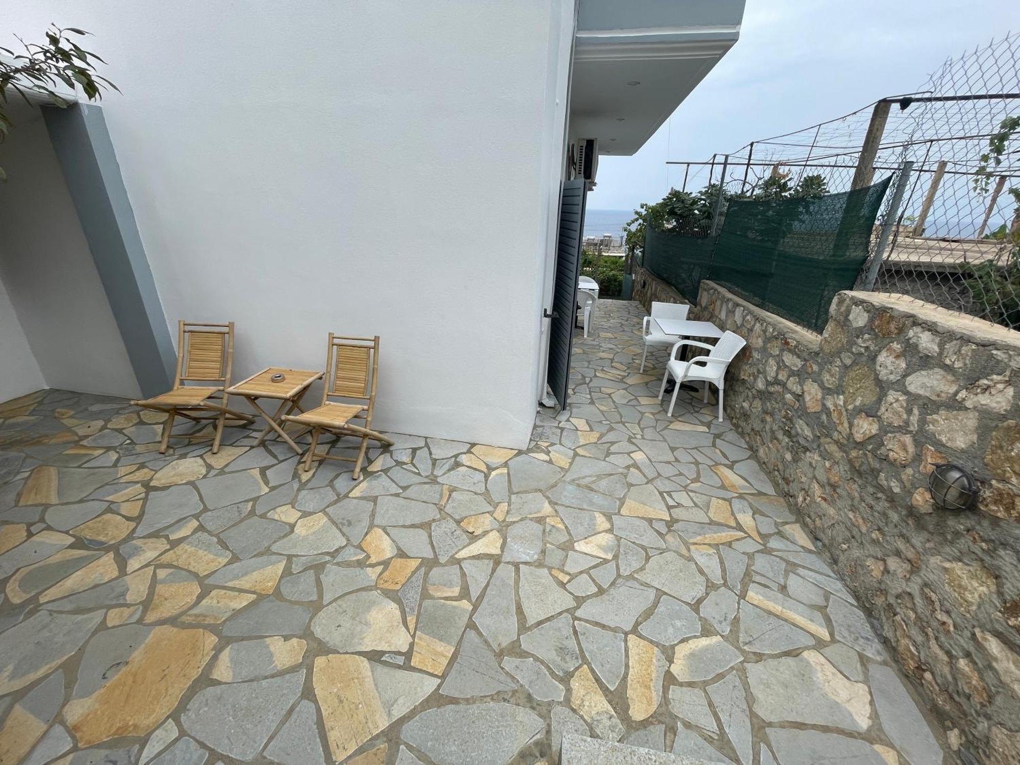 Tasos Rooms Himare Eksteriør bilde